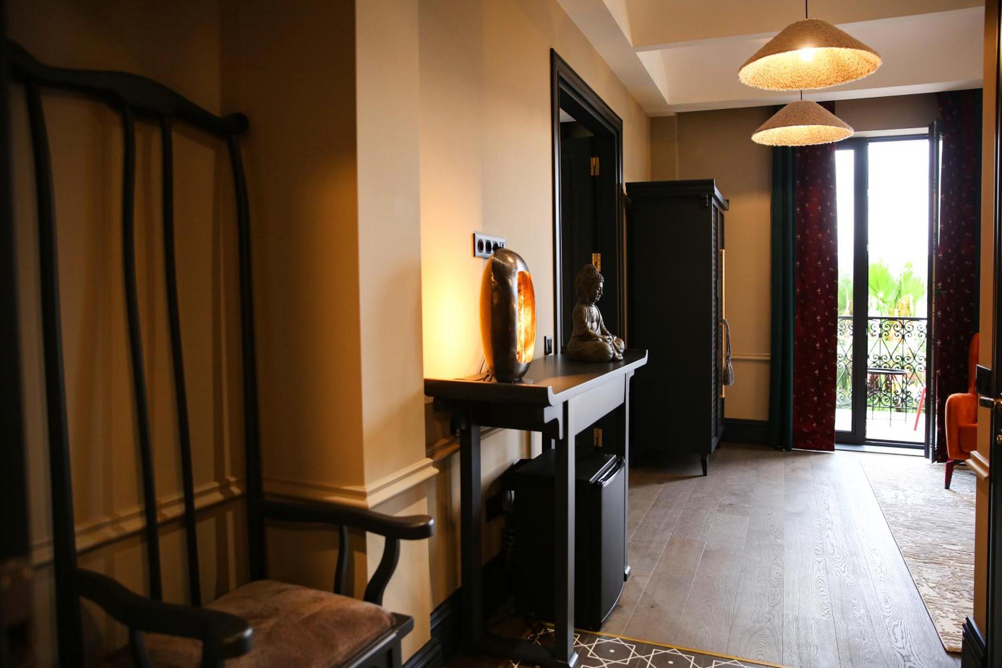 Hotel Retro Batumi Kültér fotó