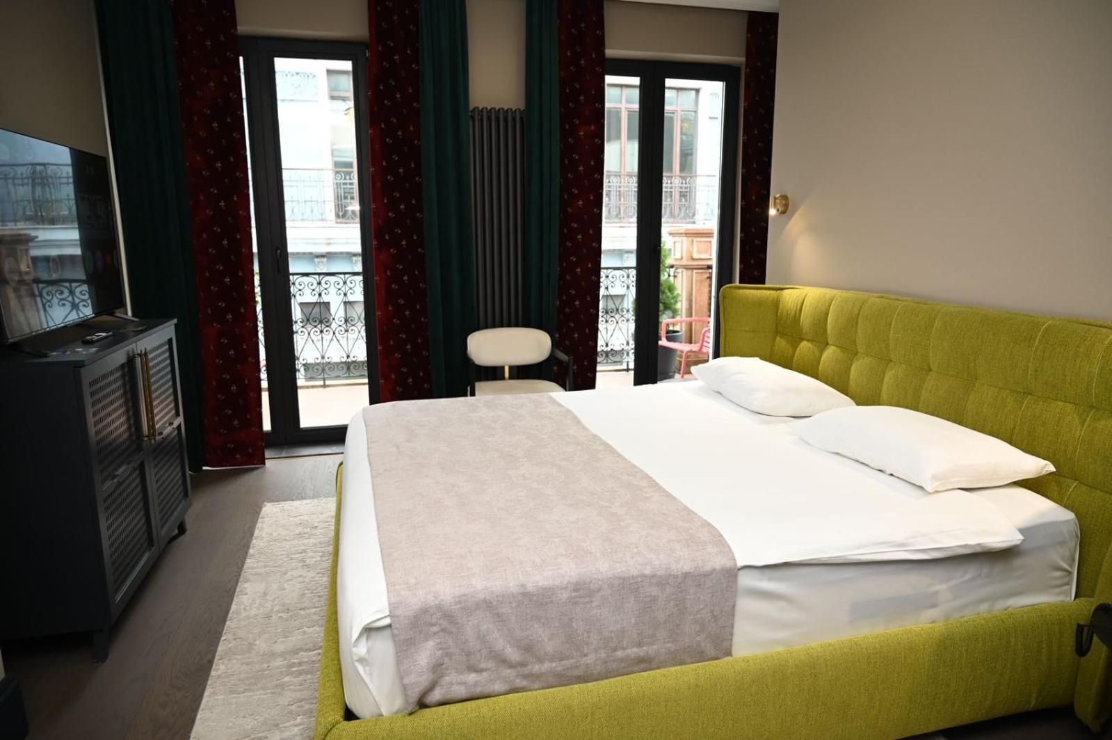 Hotel Retro Batumi Kültér fotó